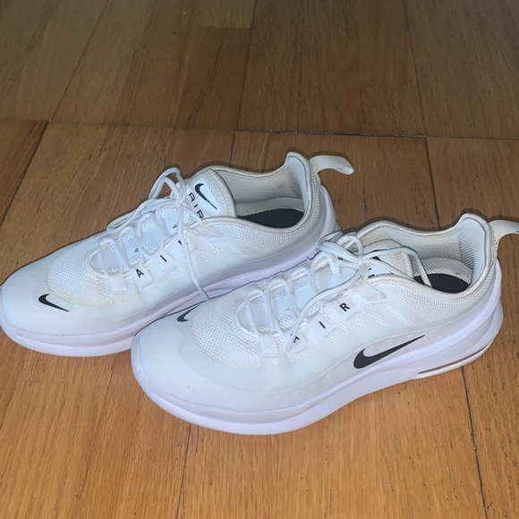 Nike Air Max-Gently Used - Picture 2 of 3